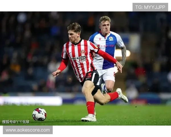 桑德兰3-0伯恩利，主队英超保级路上关键三分