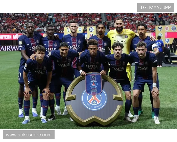 巴黎圣日耳曼5-0大胜马赛，登贝莱双响助球队登顶积分榜