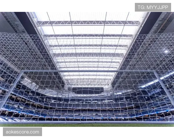 伯纳乌球场新排水系统启用，旨在保障雨季比赛场地硬度与传球流畅性